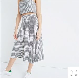 Madewell Side-button Midi Skirt in Grey